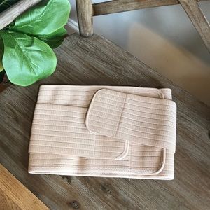 NWOT Postpartum Recovery Wrap